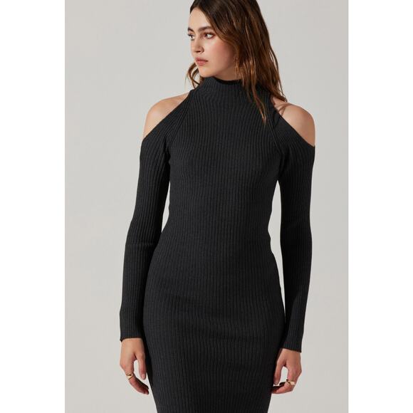 ASTR the Label Cold Shoulder Mock Neck Midi Sweater Dress in Charcoal. Size M - Picture 2 of 7